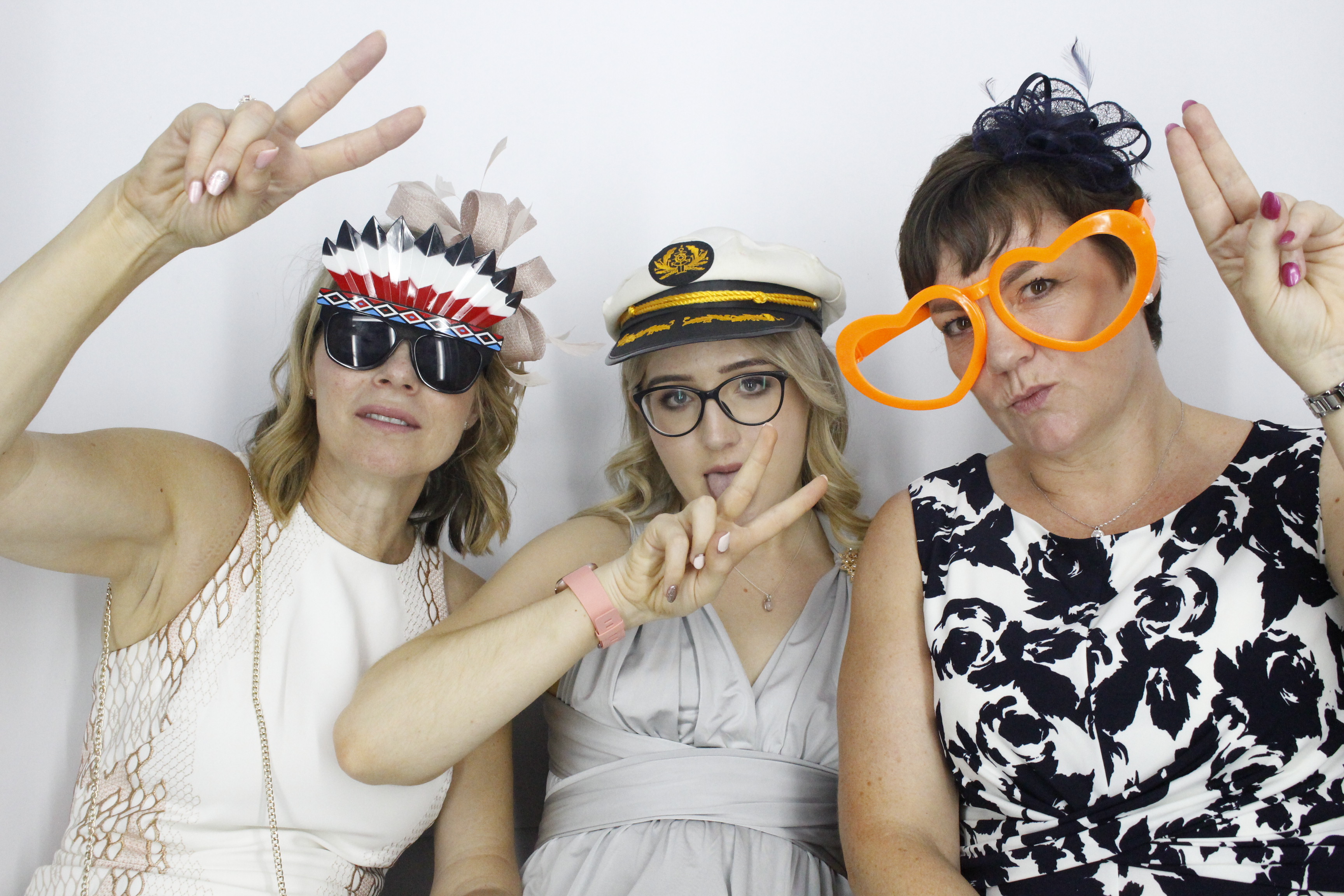 Sam & Rachel's Wedding | View more photos from the event at gallery.myphotoboothexperience.co.uk/u/MyPhotoBoothExperienceLtd/Sam-Rachels-Wedding